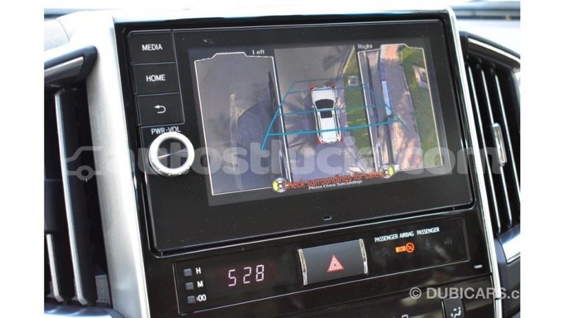 Big with watermark toyota land cruiser anse la raye import dubai 1643