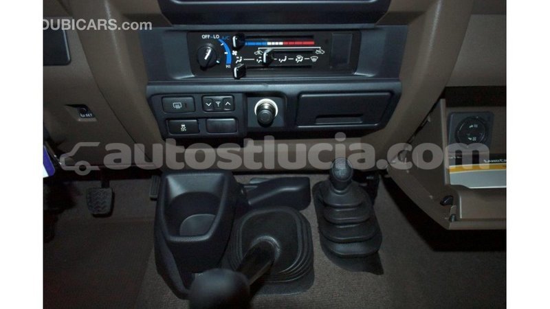 Big with watermark toyota land cruiser anse la raye import dubai 1645
