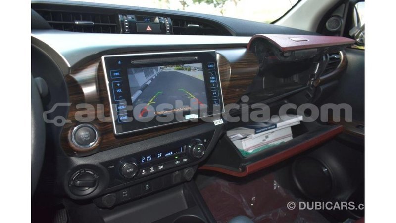 Big with watermark toyota hilux anse la raye import dubai 1646