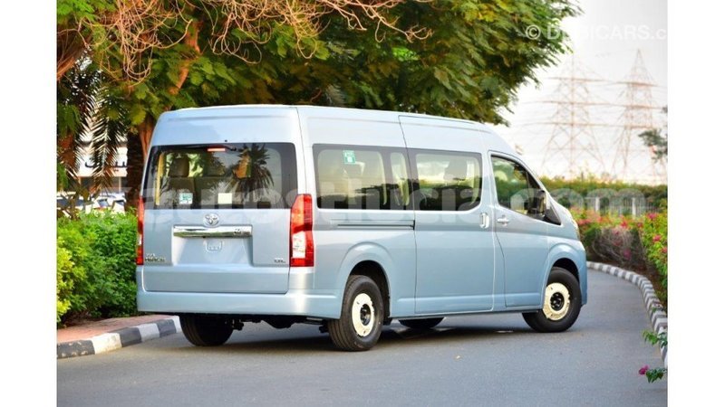 Big with watermark toyota hiace anse la raye import dubai 1647