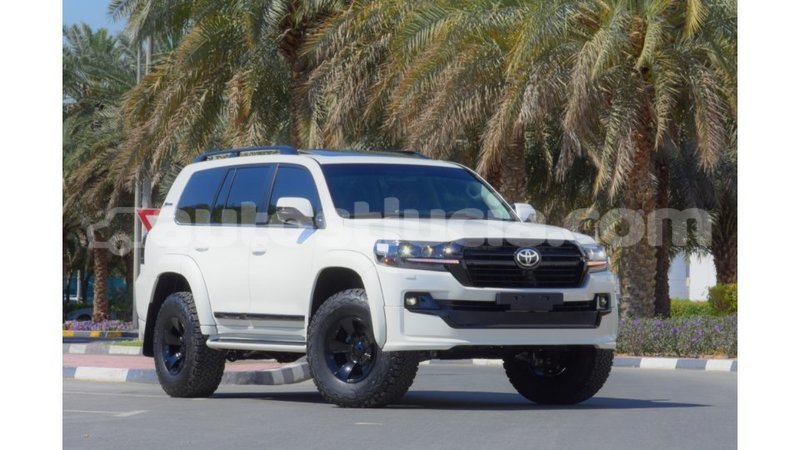 Big with watermark toyota land cruiser anse la raye import dubai 1648