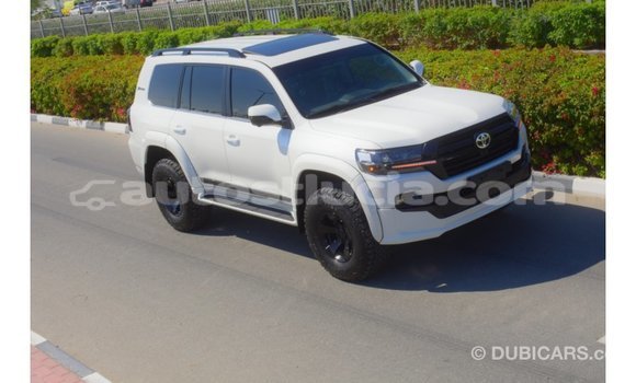 Buy Import Toyota Land Cruiser White Car in Import - Dubai in Anse-la-Raye Buy Import Toyota Land Cruiser White Car in Import - Dubai in Anse-la-Raye