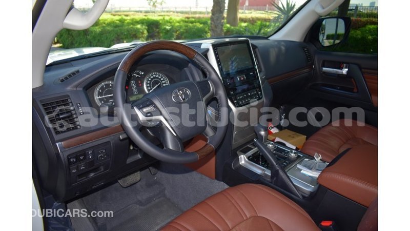 Big with watermark toyota land cruiser anse la raye import dubai 1648