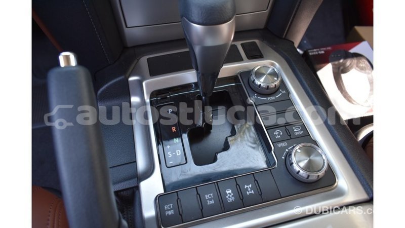 Big with watermark toyota land cruiser anse la raye import dubai 1648