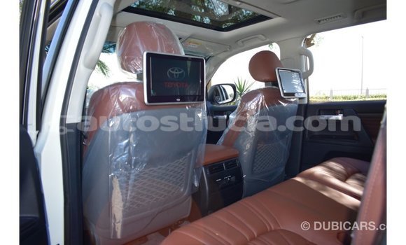 Buy Import Toyota Land Cruiser White Car in Import - Dubai in Anse-la-Raye Buy Import Toyota Land Cruiser White Car in Import - Dubai in Anse-la-Raye