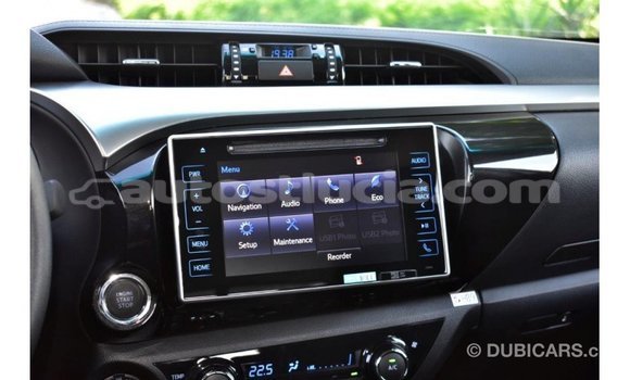 Buy Import Toyota Hilux White Car in Import - Dubai in Anse-la-Raye Buy Import Toyota Hilux White Car in Import - Dubai in Anse-la-Raye