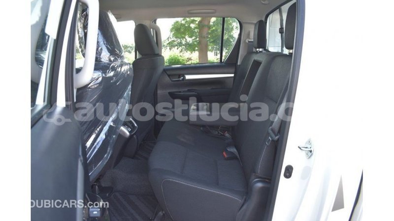 Big with watermark toyota hilux anse la raye import dubai 1651