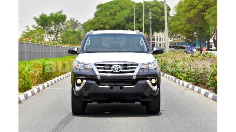 Big with watermark toyota fortuner anse la raye import dubai 1652