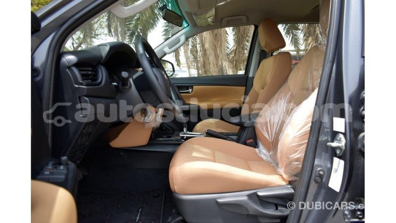 Big with watermark toyota fortuner anse la raye import dubai 1652