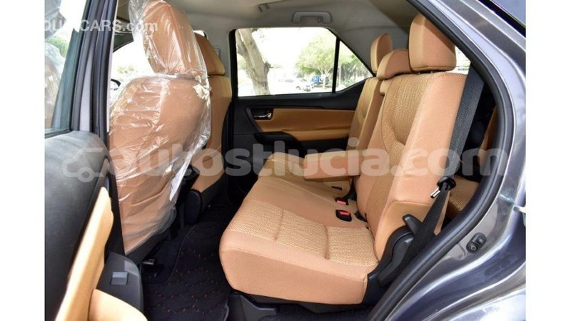 Big with watermark toyota fortuner anse la raye import dubai 1652