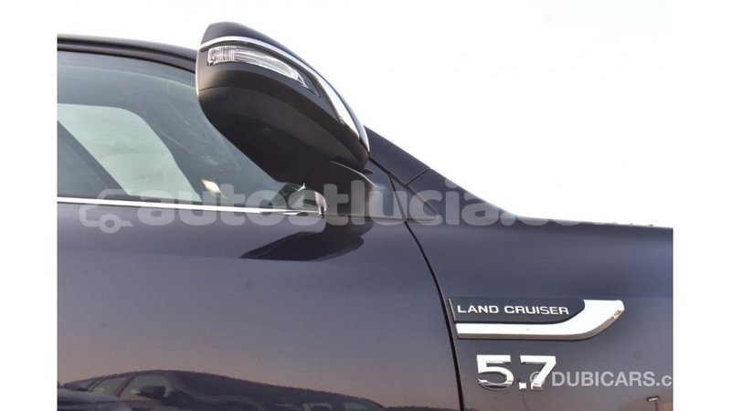 Big with watermark toyota land cruiser anse la raye import dubai 1653