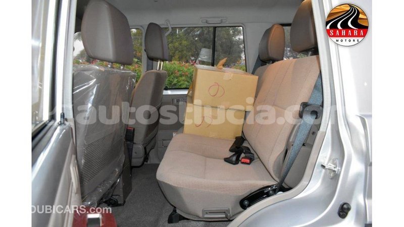Big with watermark toyota land cruiser anse la raye import dubai 1655
