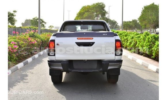 Buy Import Toyota Hilux White Car in Import - Dubai in Anse-la-Raye Buy Import Toyota Hilux White Car in Import - Dubai in Anse-la-Raye