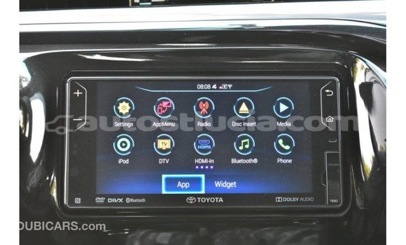 Buy Import Toyota Hilux White Car in Import - Dubai in Anse-la-Raye Buy Import Toyota Hilux White Car in Import - Dubai in Anse-la-Raye