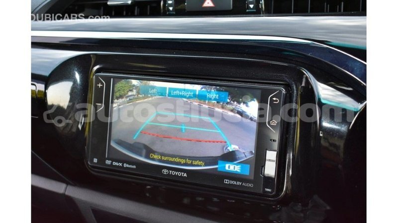 Big with watermark toyota hilux anse la raye import dubai 1656