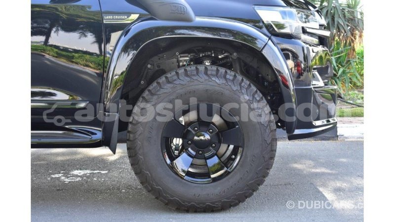 Big with watermark toyota land cruiser anse la raye import dubai 1658