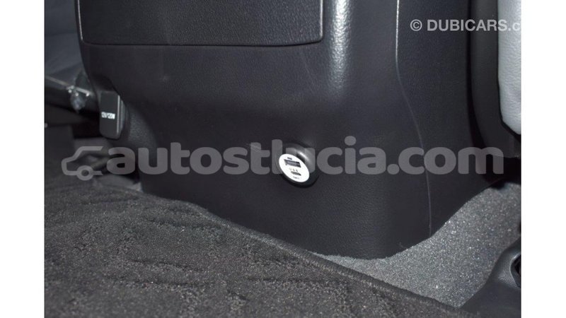 Big with watermark toyota land cruiser anse la raye import dubai 1658