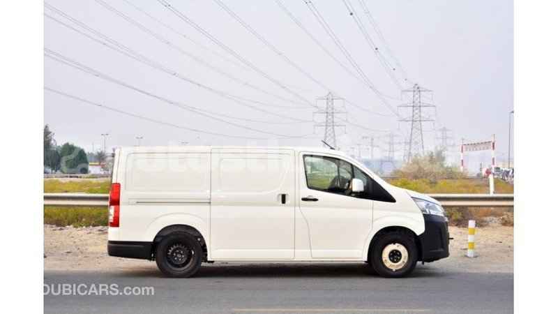 Big with watermark toyota hiace anse la raye import dubai 1660