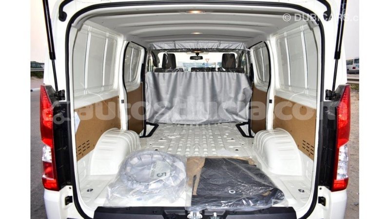 Big with watermark toyota hiace anse la raye import dubai 1660