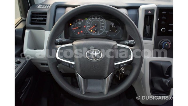Big with watermark toyota hiace anse la raye import dubai 1660