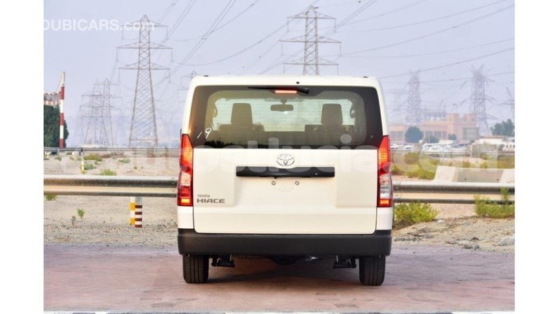 Big with watermark toyota hiace anse la raye import dubai 1660