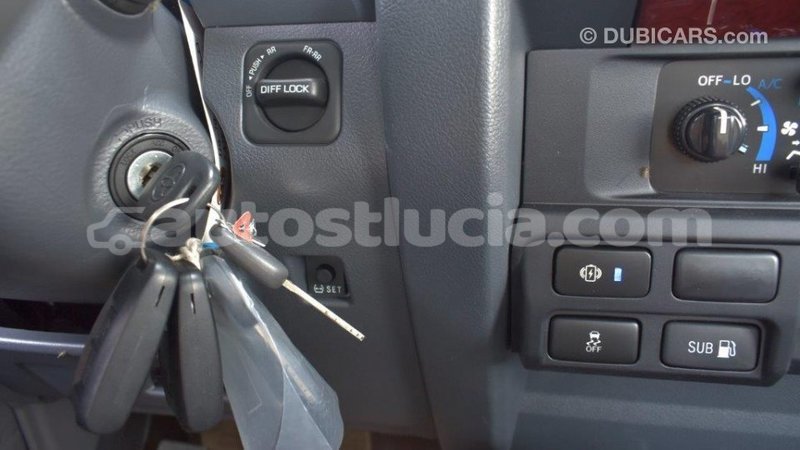 Big with watermark toyota land cruiser anse la raye import dubai 1661