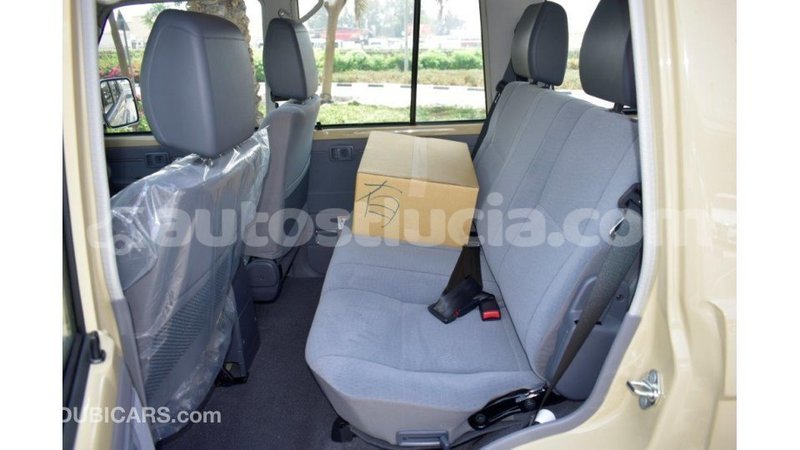 Big with watermark toyota land cruiser anse la raye import dubai 1662