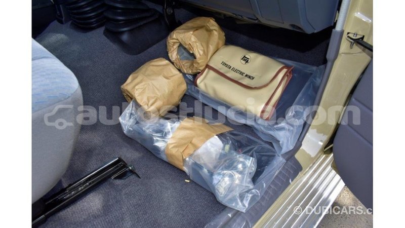 Big with watermark toyota land cruiser anse la raye import dubai 1662