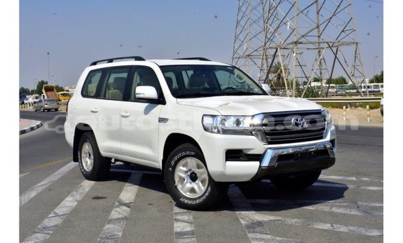 Buy Import Toyota Land Cruiser White Car in Import - Dubai in Anse-la-Raye Buy Import Toyota Land Cruiser White Car in Import - Dubai in Anse-la-Raye