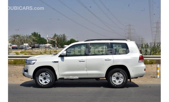 Buy Import Toyota Land Cruiser White Car in Import - Dubai in Anse-la-Raye Buy Import Toyota Land Cruiser White Car in Import - Dubai in Anse-la-Raye