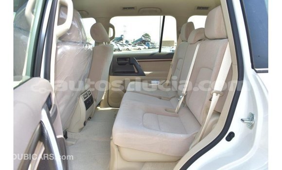 Buy Import Toyota Land Cruiser White Car in Import - Dubai in Anse-la-Raye Buy Import Toyota Land Cruiser White Car in Import - Dubai in Anse-la-Raye
