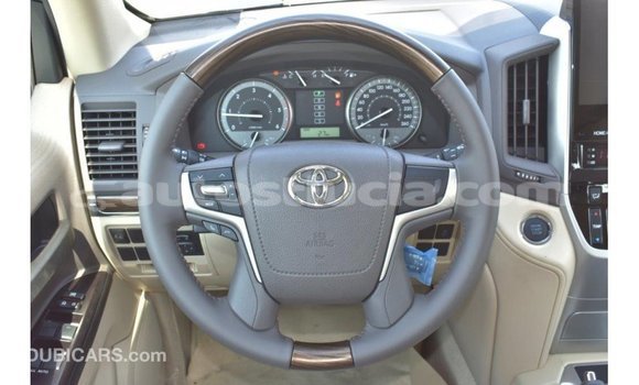 Buy Import Toyota Land Cruiser White Car in Import - Dubai in Anse-la-Raye Buy Import Toyota Land Cruiser White Car in Import - Dubai in Anse-la-Raye