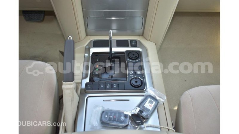 Big with watermark toyota land cruiser anse la raye import dubai 1663
