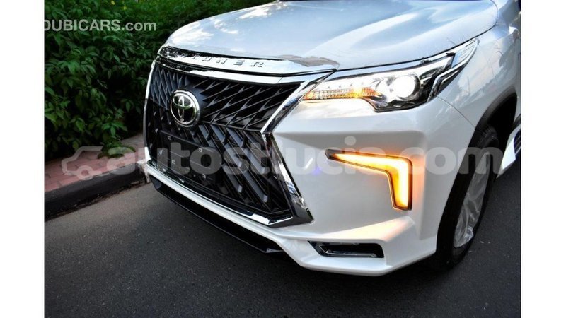 Big with watermark toyota fortuner anse la raye import dubai 1664