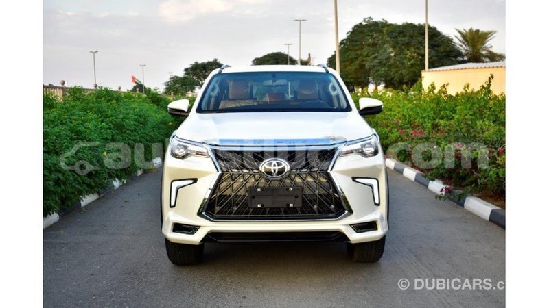 Big with watermark toyota fortuner anse la raye import dubai 1664