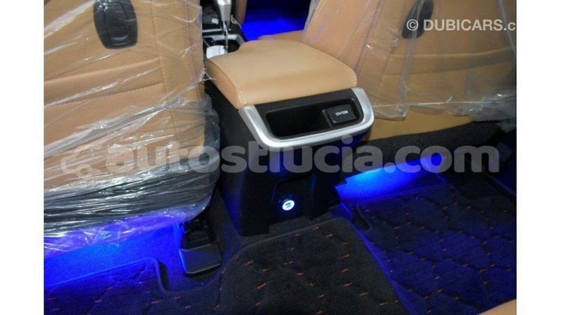 Big with watermark toyota fortuner anse la raye import dubai 1664