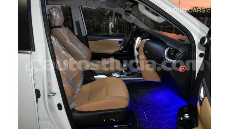 Big with watermark toyota fortuner anse la raye import dubai 1664