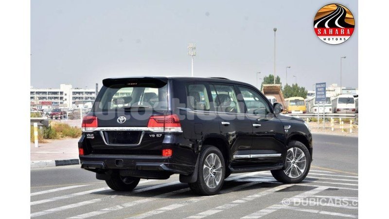 Big with watermark toyota land cruiser anse la raye import dubai 1665