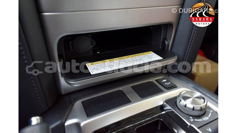 Big with watermark toyota land cruiser anse la raye import dubai 1665