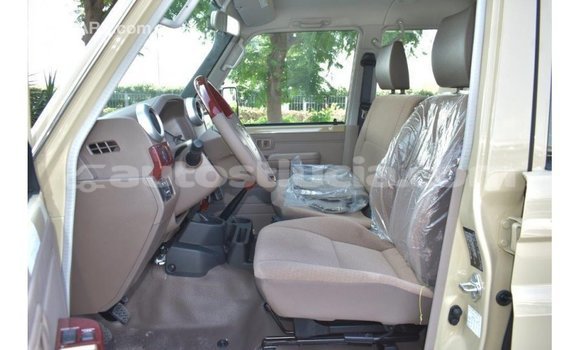 Buy Import Toyota Land Cruiser Beige Car in Import - Dubai in Anse-la-Raye Buy Import Toyota Land Cruiser Beige Car in Import - Dubai in Anse-la-Raye