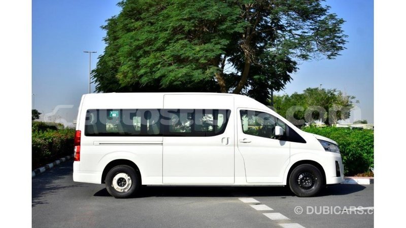 Big with watermark toyota hiace anse la raye import dubai 1672