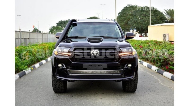 Big with watermark toyota land cruiser anse la raye import dubai 1673
