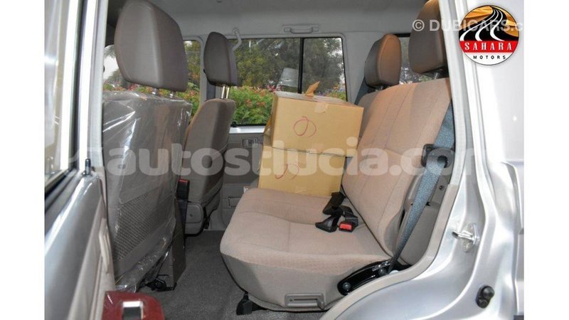 Big with watermark toyota land cruiser anse la raye import dubai 1675