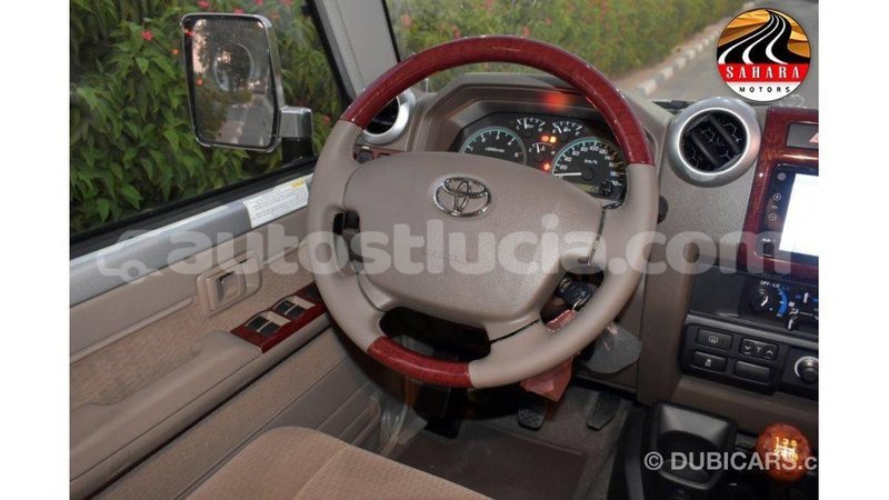 Big with watermark toyota land cruiser anse la raye import dubai 1675