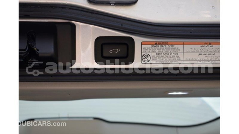 Big with watermark toyota land cruiser anse la raye import dubai 1676