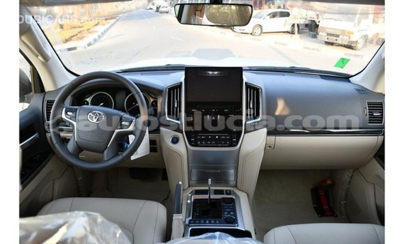 Buy Import Toyota Land Cruiser White Car in Import - Dubai in Anse-la-Raye Buy Import Toyota Land Cruiser White Car in Import - Dubai in Anse-la-Raye