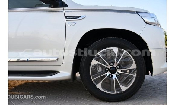 Buy Import Toyota Land Cruiser White Car in Import - Dubai in Anse-la-Raye Buy Import Toyota Land Cruiser White Car in Import - Dubai in Anse-la-Raye