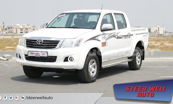 Buy Import Toyota Hilux White Car in Import - Dubai in Anse-la-Raye Buy Import Toyota Hilux White Car in Import - Dubai in Anse-la-Raye
