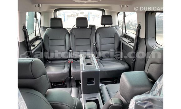 Buy Import Peugeot Traveller Black Car in Import - Dubai in Anse-la-Raye Buy Import Peugeot Traveller Black Car in Import - Dubai in Anse-la-Raye