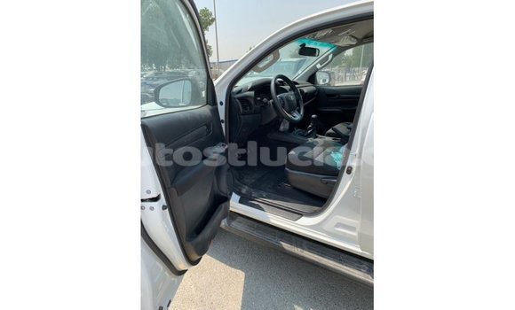 Buy Import Toyota Hilux White Car in Import - Dubai in Anse-la-Raye Buy Import Toyota Hilux White Car in Import - Dubai in Anse-la-Raye